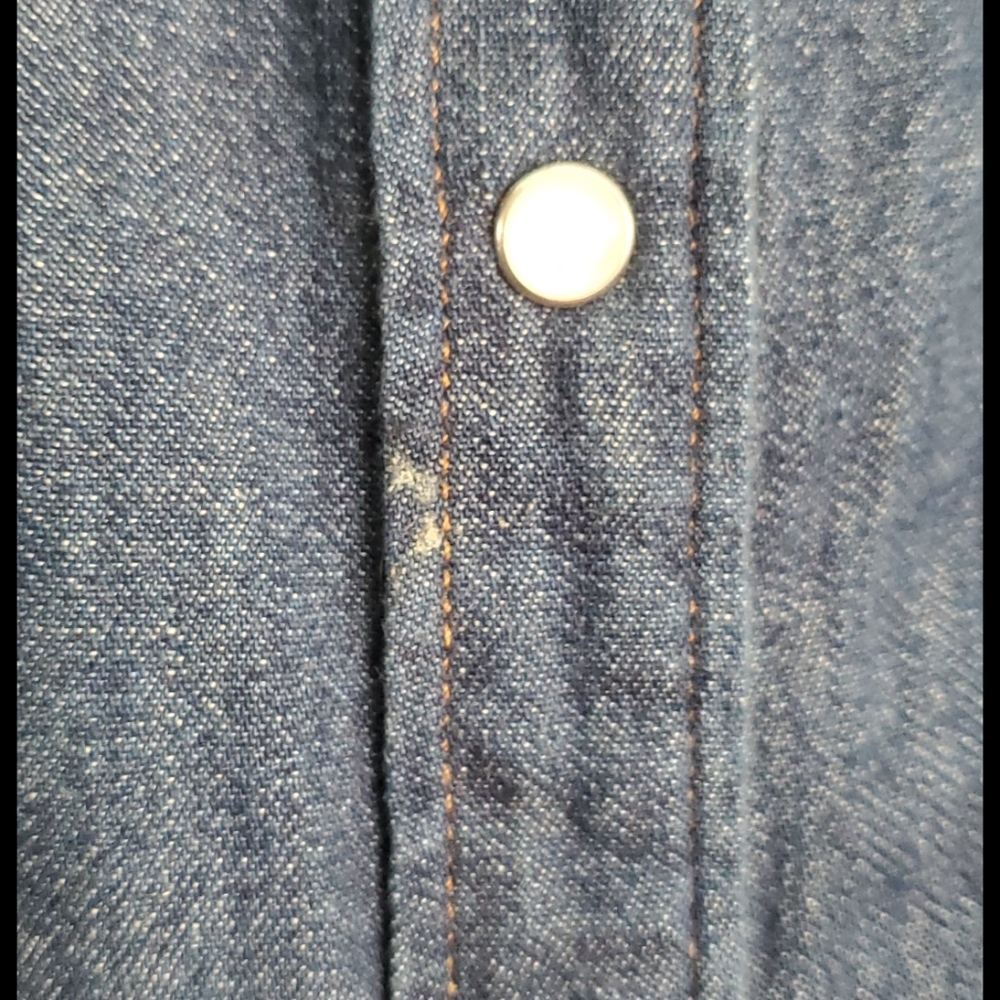 Levis Ultimate Western Denim Shirt - Picture 7 of 15